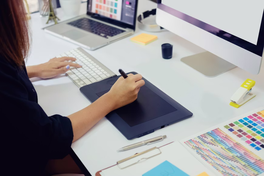 Visual & Graphic Design